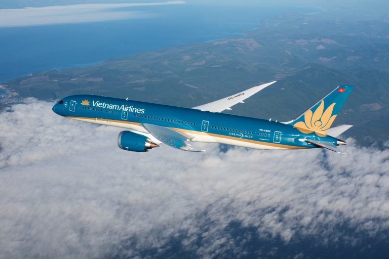 Vietnam Airlines duy trì vị trí trong Top 100 doanh nghiệp lớn nhất Đông Nam Á