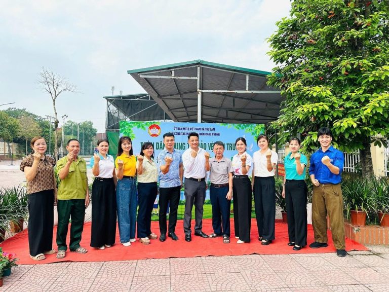 Thư Lâm lan tỏa hành động xanh, biến rác tái chế thành yêu thương
