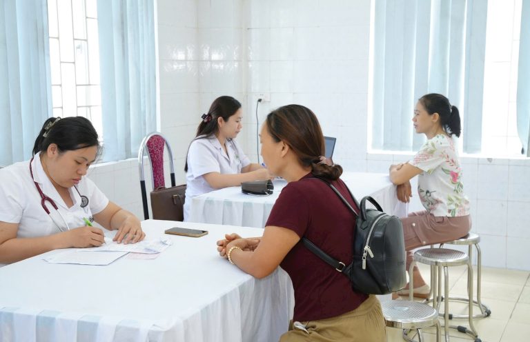 Khám sức khỏe cho 1.000 người dân, thí điểm đồng bộ dữ liệu lên VNeID
